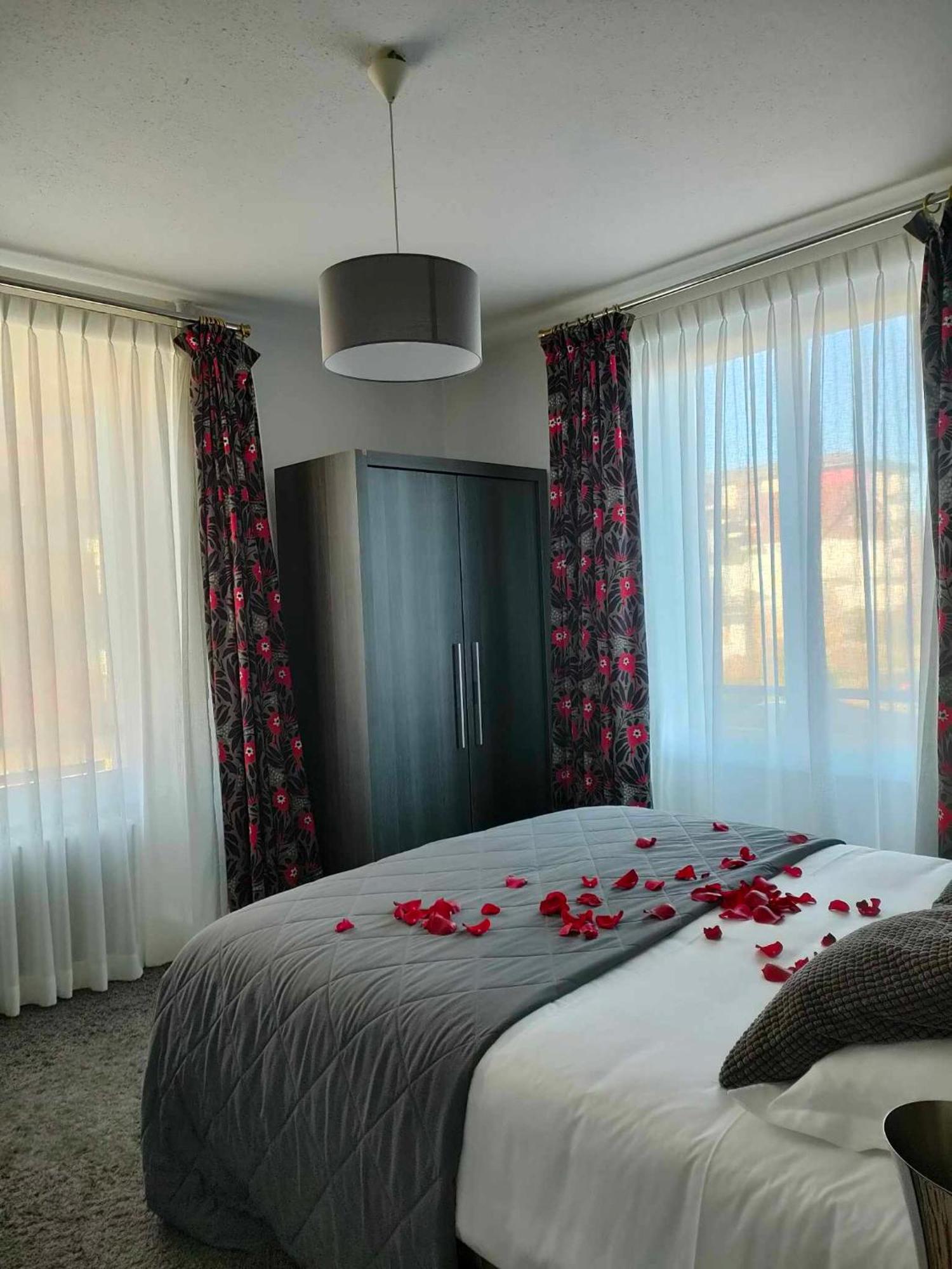 La Réserve Hotel 3*