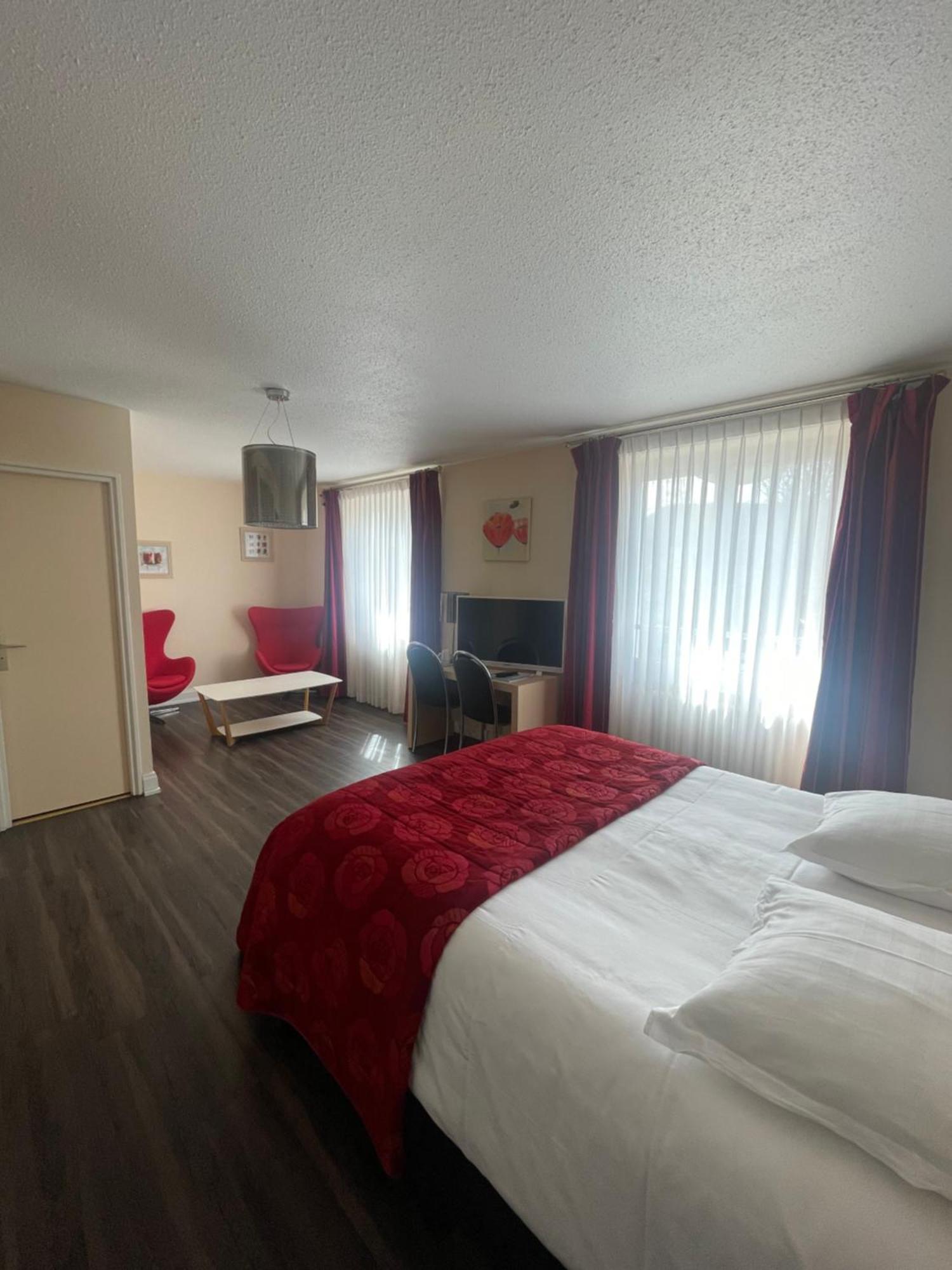 La Réserve Hotel 3*